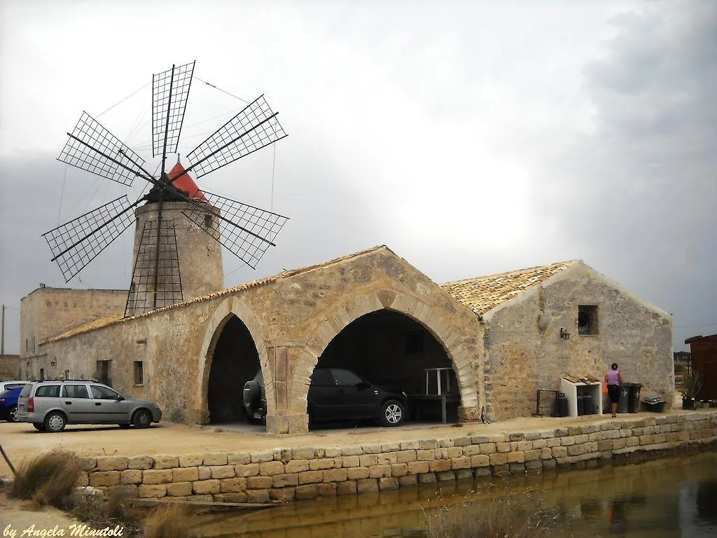 Villa Delle Palme Delfina Trapani 0*,